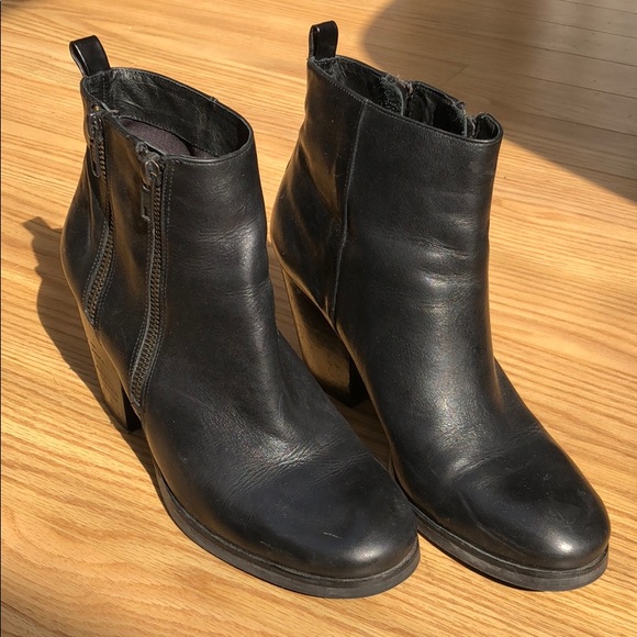 Aldo Leather 2 Zip Ankle Boots - Picture 1 of 4